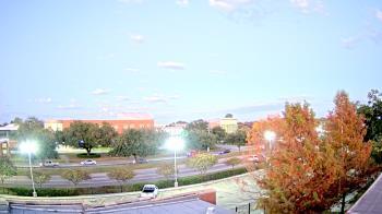 Weather camera view of Chalmette HS.