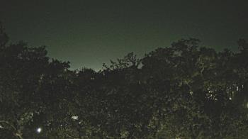 Weather camera view of Metairie Club Gardens.