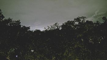 Weather camera view of Metairie Club Gardens.