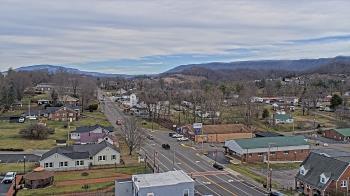 Weather camera view of Russell County Courthouse.