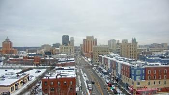 Weather camera view of Akron Beacon Journal.