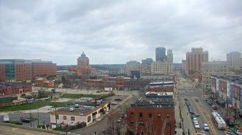 Weather camera view of Akron Beacon Journal.