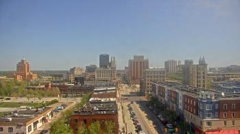 Weather camera view of Akron Beacon Journal.