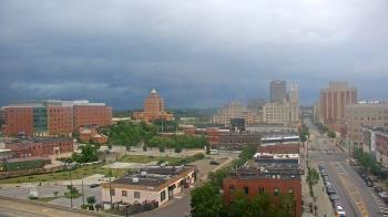 Weather camera view of Akron Beacon Journal.