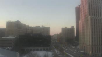 Weather camera view of Akron-Summit County Public Library.