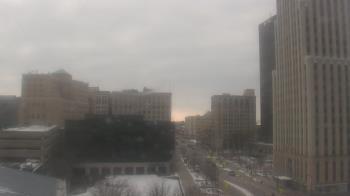 Weather camera view of Akron-Summit County Public Library.