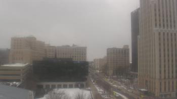 Weather camera view of Akron-Summit County Public Library.