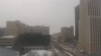 Weather camera view of Akron-Summit County Public Library.