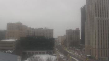 Weather camera view of Akron-Summit County Public Library.