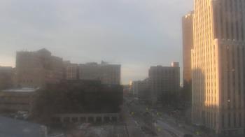 Weather camera view of Akron-Summit County Public Library.