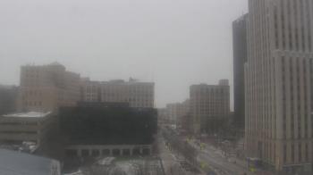 Weather camera view of Akron-Summit County Public Library.