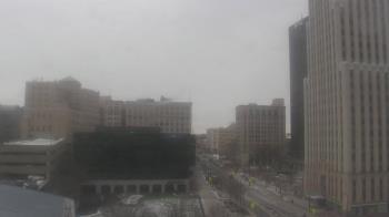 Weather camera view of Akron-Summit County Public Library.