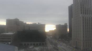 Weather camera view of Akron-Summit County Public Library.