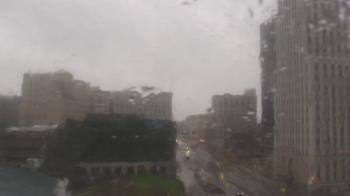 Weather camera view of Akron-Summit County Public Library.