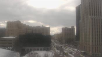 Weather camera view of Akron-Summit County Public Library.