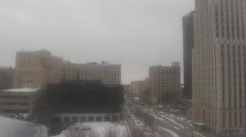 Weather camera view of Akron-Summit County Public Library.