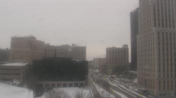 Weather camera view of Akron-Summit County Public Library.