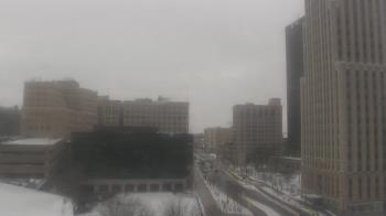 Weather camera view of Akron-Summit County Public Library.