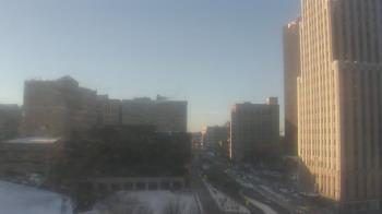 Weather camera view of Akron-Summit County Public Library.