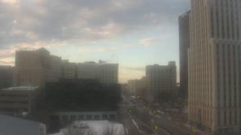 Weather camera view of Akron-Summit County Public Library.