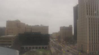 Weather camera view of Akron-Summit County Public Library.