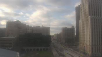 Weather camera view of Akron-Summit County Public Library.