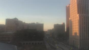 Weather camera view of Akron-Summit County Public Library.