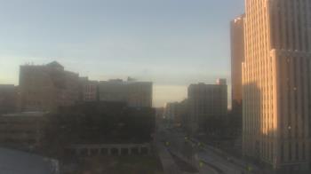 Weather camera view of Akron-Summit County Public Library.