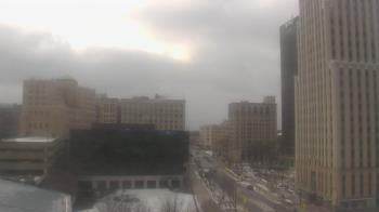 Weather camera view of Akron-Summit County Public Library.
