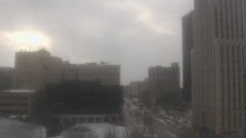Weather camera view of Akron-Summit County Public Library.