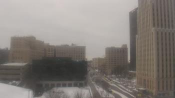 Weather camera view of Akron-Summit County Public Library.
