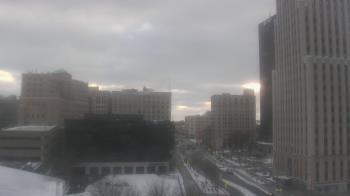 Weather camera view of Akron-Summit County Public Library.