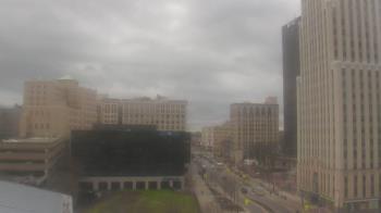 Weather camera view of Akron-Summit County Public Library.