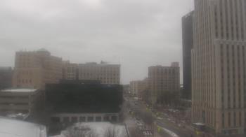 Weather camera view of Akron-Summit County Public Library.