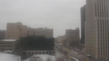 Weather camera view of Akron-Summit County Public Library.