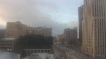 Weather camera view of Akron-Summit County Public Library.