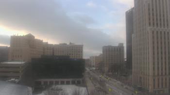 Weather camera view of Akron-Summit County Public Library.