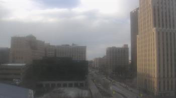 Weather camera view of Akron-Summit County Public Library.