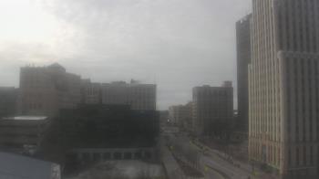 Weather camera view of Akron-Summit County Public Library.