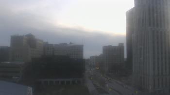 Weather camera view of Akron-Summit County Public Library.