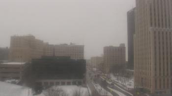 Weather camera view of Akron-Summit County Public Library.