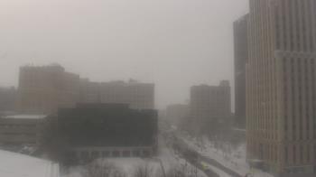 Weather camera view of Akron-Summit County Public Library.