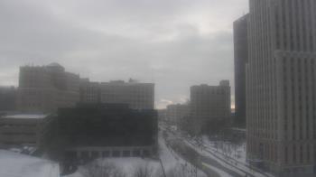 Weather camera view of Akron-Summit County Public Library.