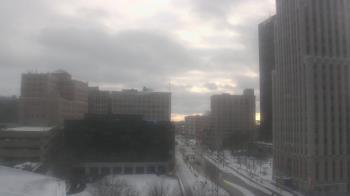 Weather camera view of Akron-Summit County Public Library.