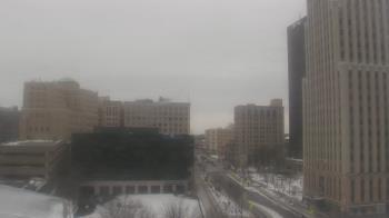 Weather camera view of Akron-Summit County Public Library.