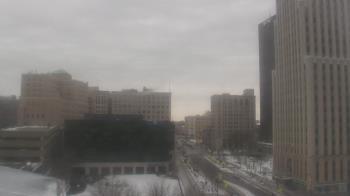 Weather camera view of Akron-Summit County Public Library.