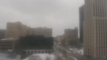 Weather camera view of Akron-Summit County Public Library.