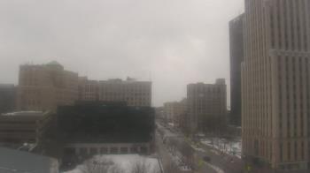 Weather camera view of Akron-Summit County Public Library.