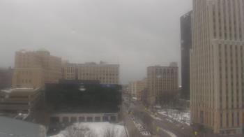 Weather camera view of Akron-Summit County Public Library.