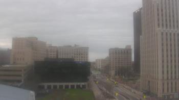 Weather camera view of Akron-Summit County Public Library.